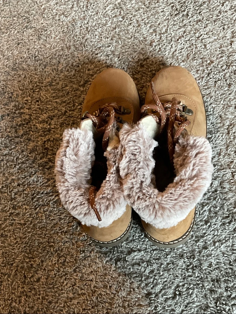 Women's Faux Fur Collar Brown Lace-Up Winter Boots